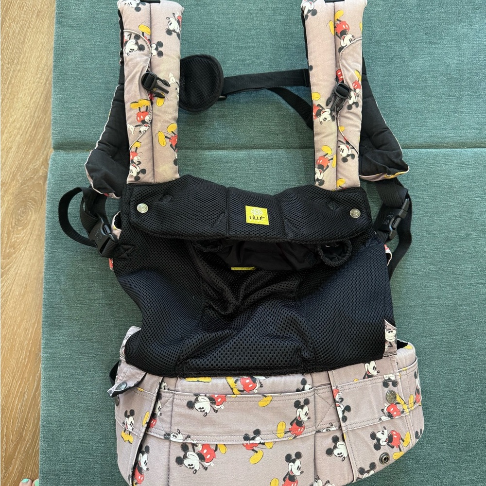 Lille Baby Complete Carrier Disney Mickey Mouse